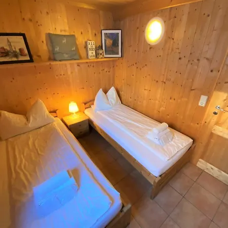 Chalet Exclusives An Der Skipiste +dampfbad +netflix